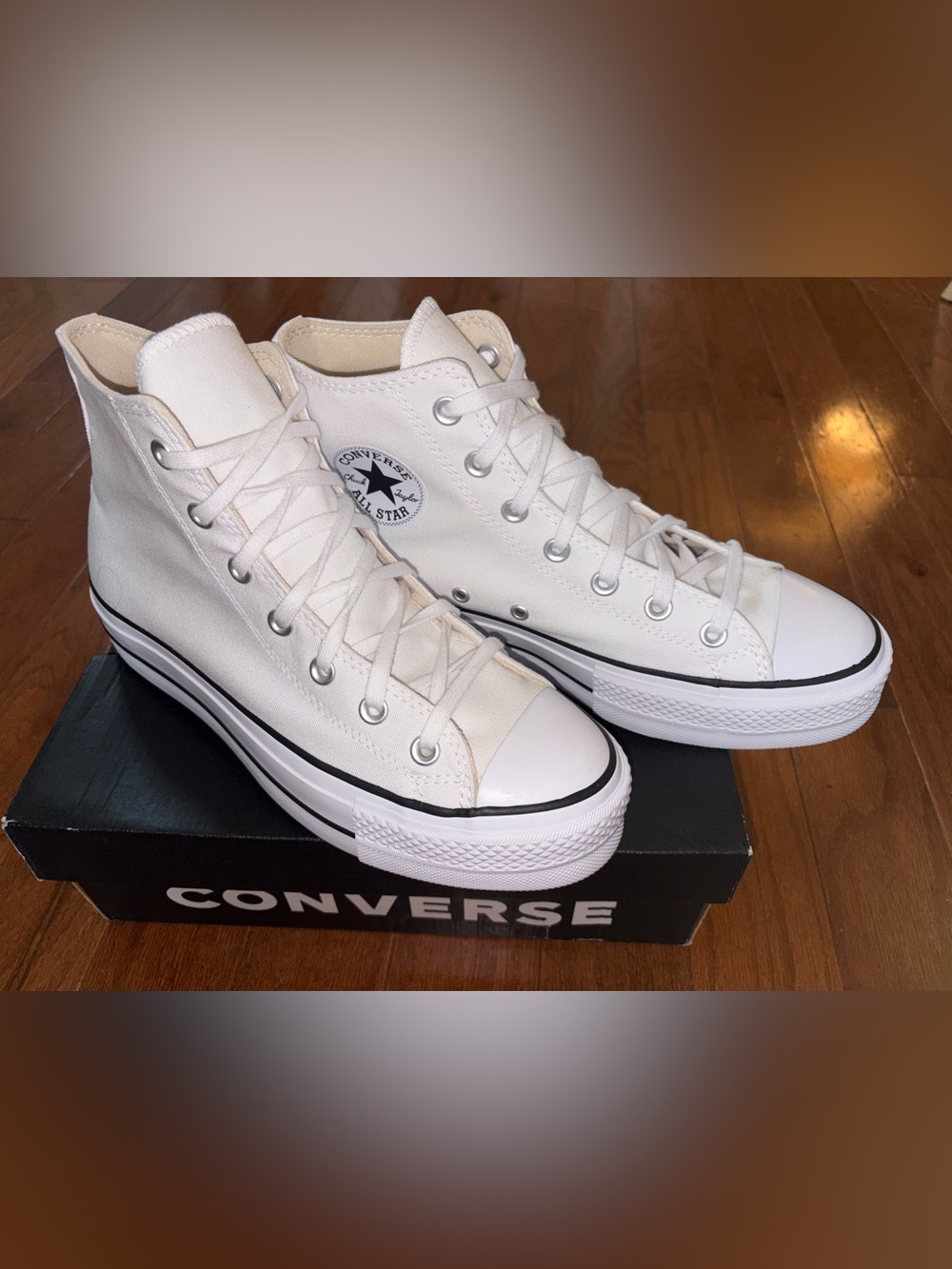 Converse Chuck Taylor All Star High-Top Platform Sneaker NWT Women's Size 9